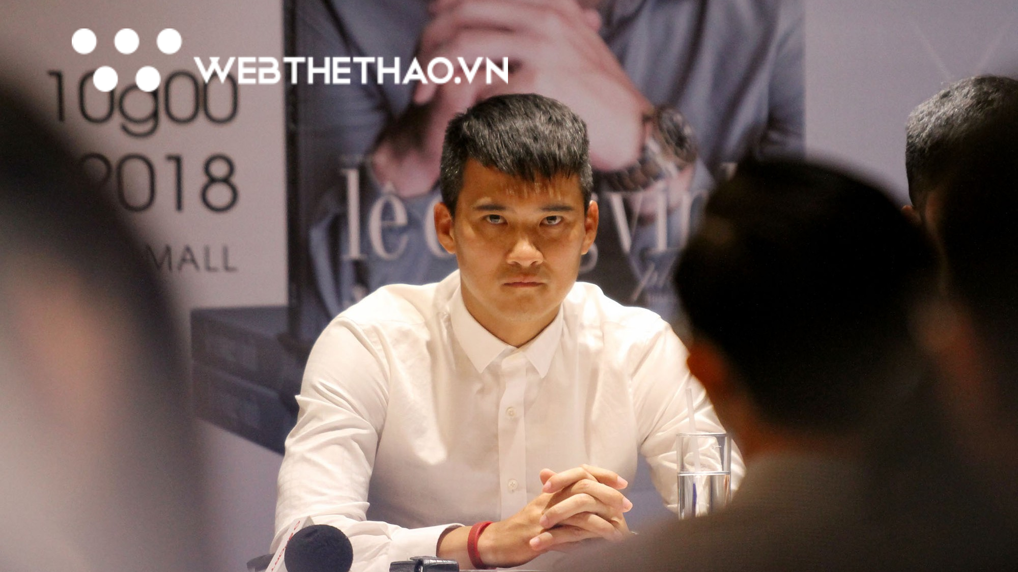 Tự truyện "Phút 89" của Công Vinh có thể bị “tuýt còi”