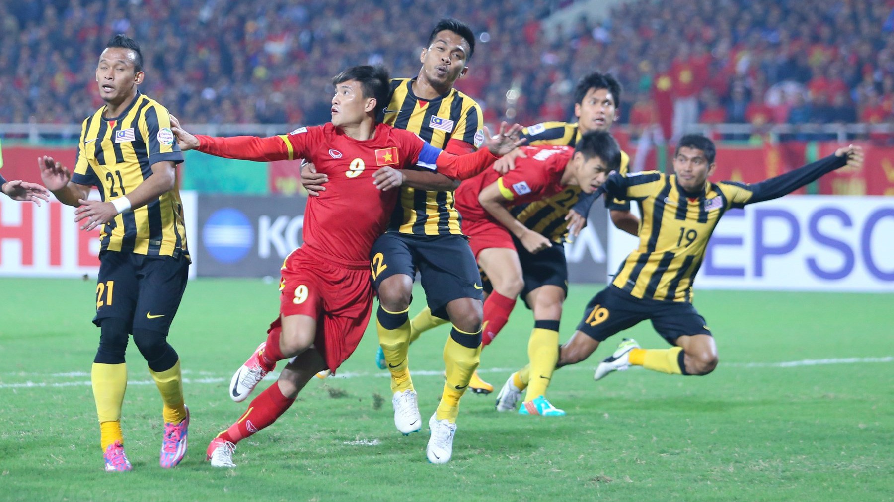 Video: 5 trận chiến kinh điển đáng nhớ giữa ĐT Việt Nam và ĐT Malaysia
