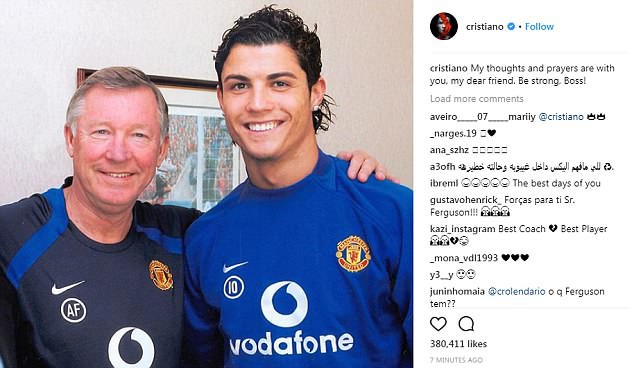Sir Alex Ferguson: Người thứ 12 trên sân khiến kình địch phải kính nể - Ảnh 1.