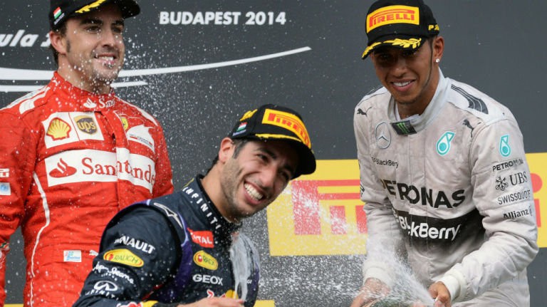 Ricciardo và "Bò húc" sẽ tạo nên kết thúc kịch tính mùa giải F1 năm nay?