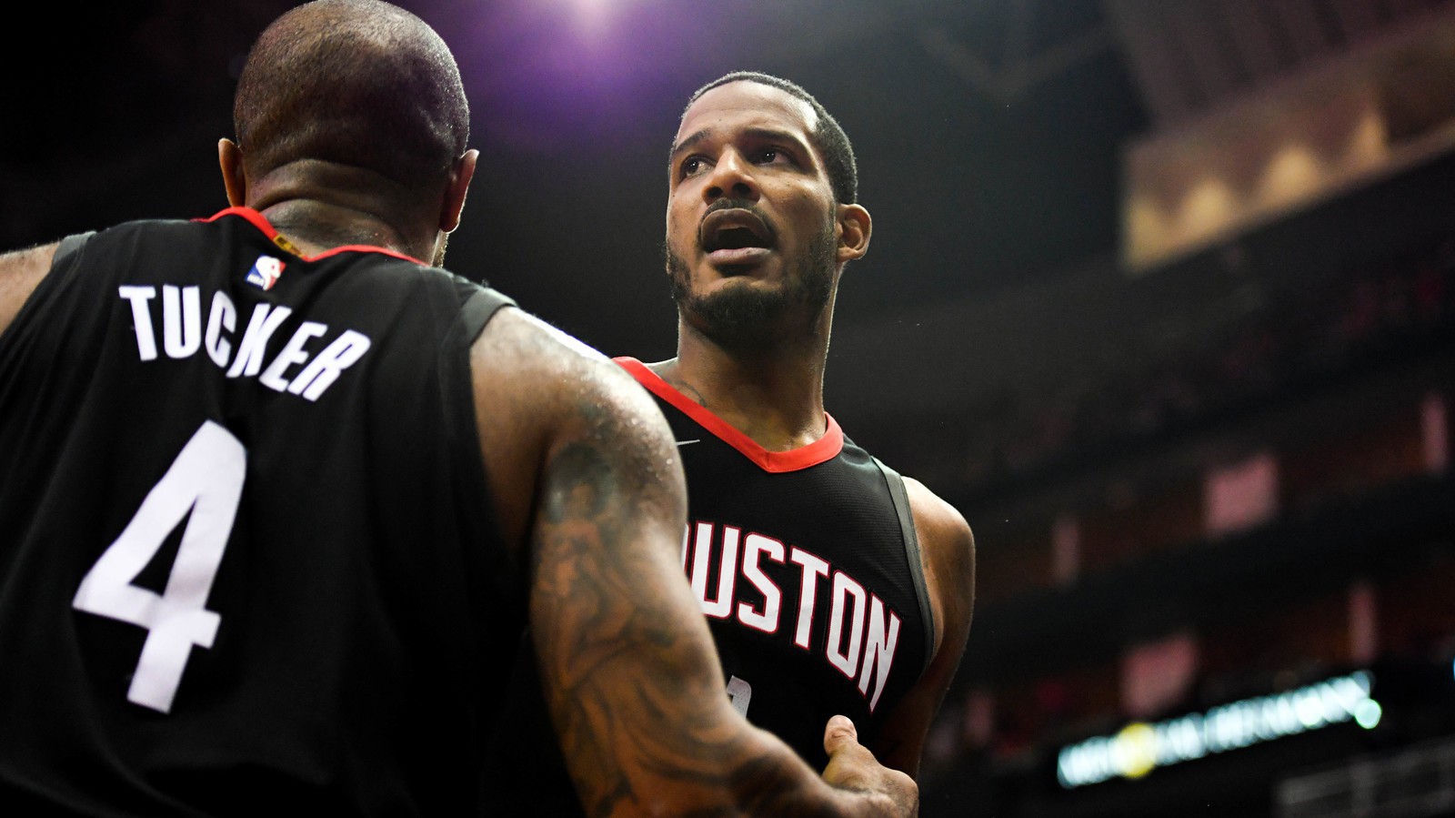 Đã vô địch NBA, Curry và Durant lại còn chuẩn bị đón viện binh từ Rockets