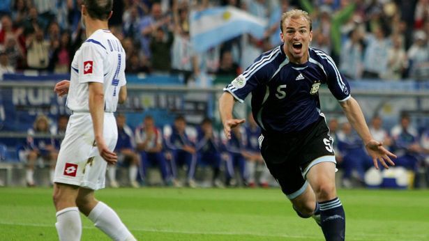 Top 50 bàn đẹp nhất lịch sử World Cup: "Kiệt tác 26 đường chuyền" của Argentina