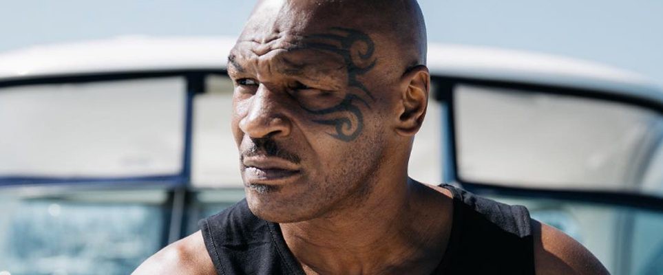 Cuốn tự truyện của Mike Tyson giúp ngôi sao tuyển Anh Danny Welbeck vượt qua chấn thương - Ảnh 5. Cuốn tự truyện của Mike Tyson giúp ngôi sao tuyển Anh Danny Welbeck vượt qua chấn thương - Ảnh 5.