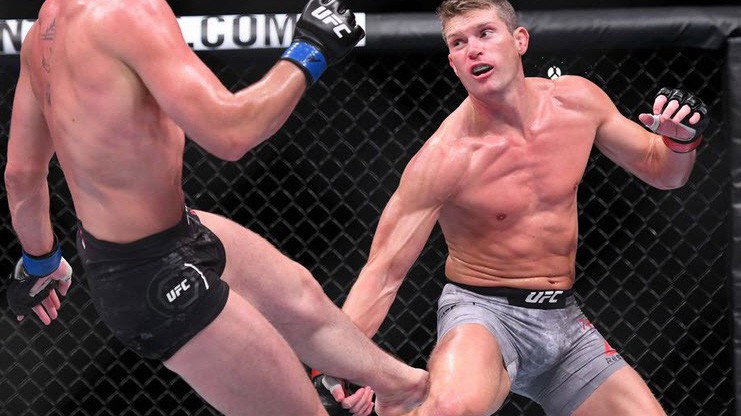 Vì sao "Wonderboy" Thompson kêu gọi tẩy chay những cú side kick vào gối?