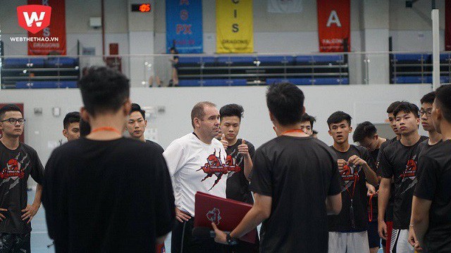 Chia tay HLV Matt Skillman, Thang Long Warriors hé lộ thuyền trưởng mới
