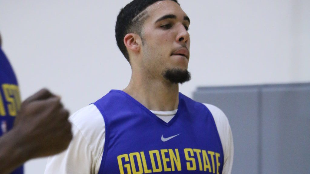 Em trai Lonzo Ball tập luyện với Warriors