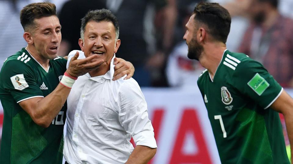 Juan Osorio: Từ bài "học lỏm" bên cửa sổ đến chiến thắng để đời trước ĐKVĐTG Đức