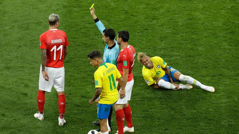 Thẻ vàng, thẻ đỏ có thể khiến ĐT bị loại ở World Cup năm nay theo thể thức tính mới