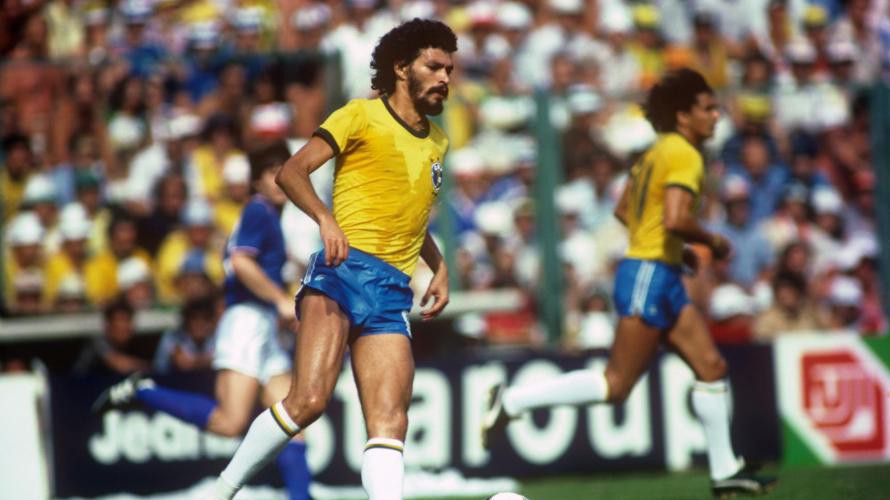Video 50 bàn đẹp nhất lịch sử World Cup: Bàn thắng đẳng cấp của Socrates