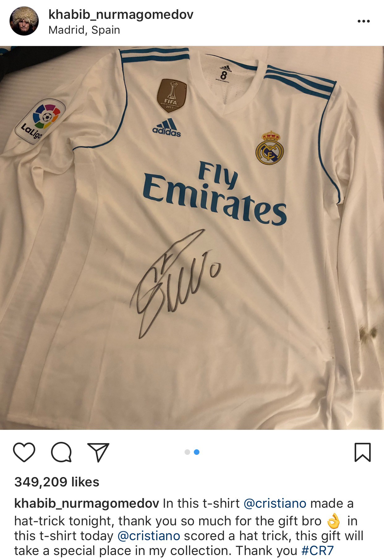 Cristiano Ronaldo và Khabib Nurmagomedov đã trở thành bạn bè như thế nào? - Ảnh 3. Cristiano Ronaldo và Khabib Nurmagomedov đã trở thành bạn bè như thế nào? - Ảnh 3.