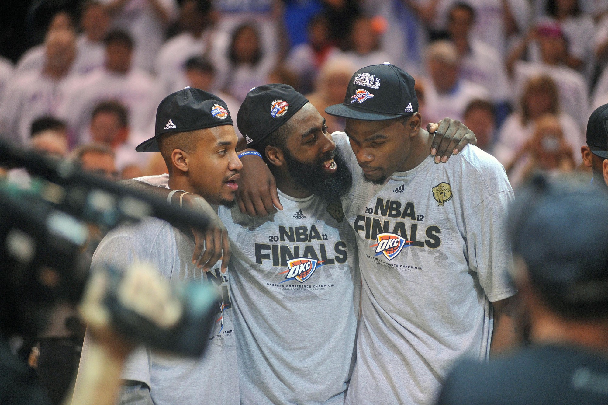 9 năm, 2 đội, 1 MVP, bận tâm dư luận làm gì, Harden cứ vậy mà giật giải thôi - Ảnh 22. 9 năm, 2 đội, 1 MVP, bận tâm dư luận làm gì, Harden cứ vậy mà giật giải thôi - Ảnh 22.