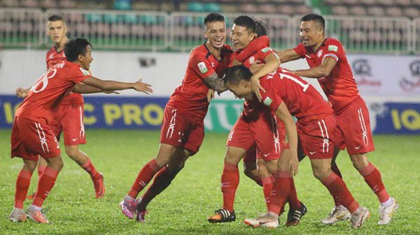 Trực tiếp V.League 2018 Vòng 16: TP. Hồ Chí Minh - XSKT Cần Thơ