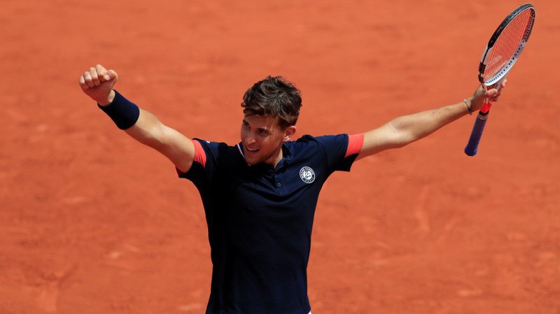 Tứ kết Roland Garros: Dominic Thiem tiễn sao trẻ Zverev về nhà