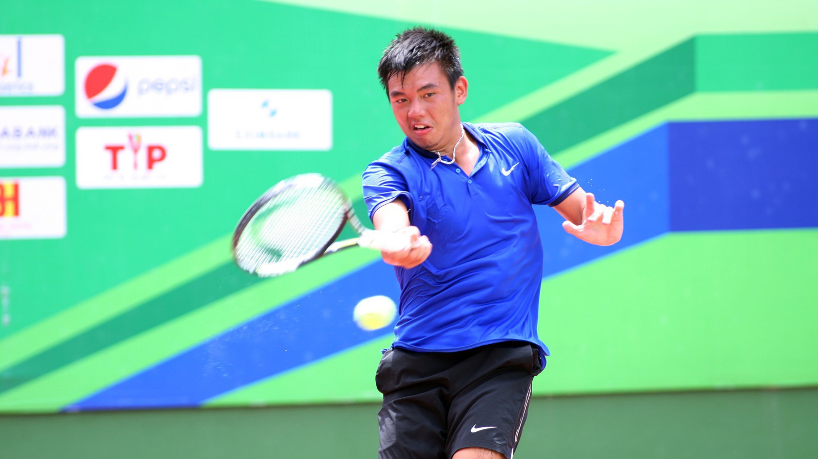 Lý Hoàng Nam vắng mặt ở giải quần vợt VTF Pro Tour 3