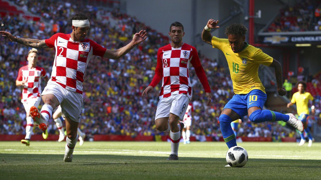 Neymar bảo vệ chiếc chân bạc tỷ như thế nào ở World Cup 2018?