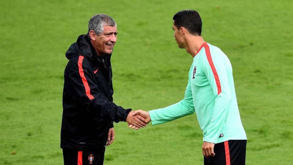 Bồ Đào Nha đau đầu vì công thức "Ronaldo + 10" trước trận ra quân gặp TBN ở World Cup
