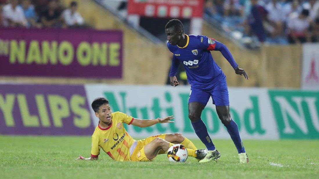 Tìm lại tự tin, Nam Định khó thoát “cạm bẫy” Hòa Xuân