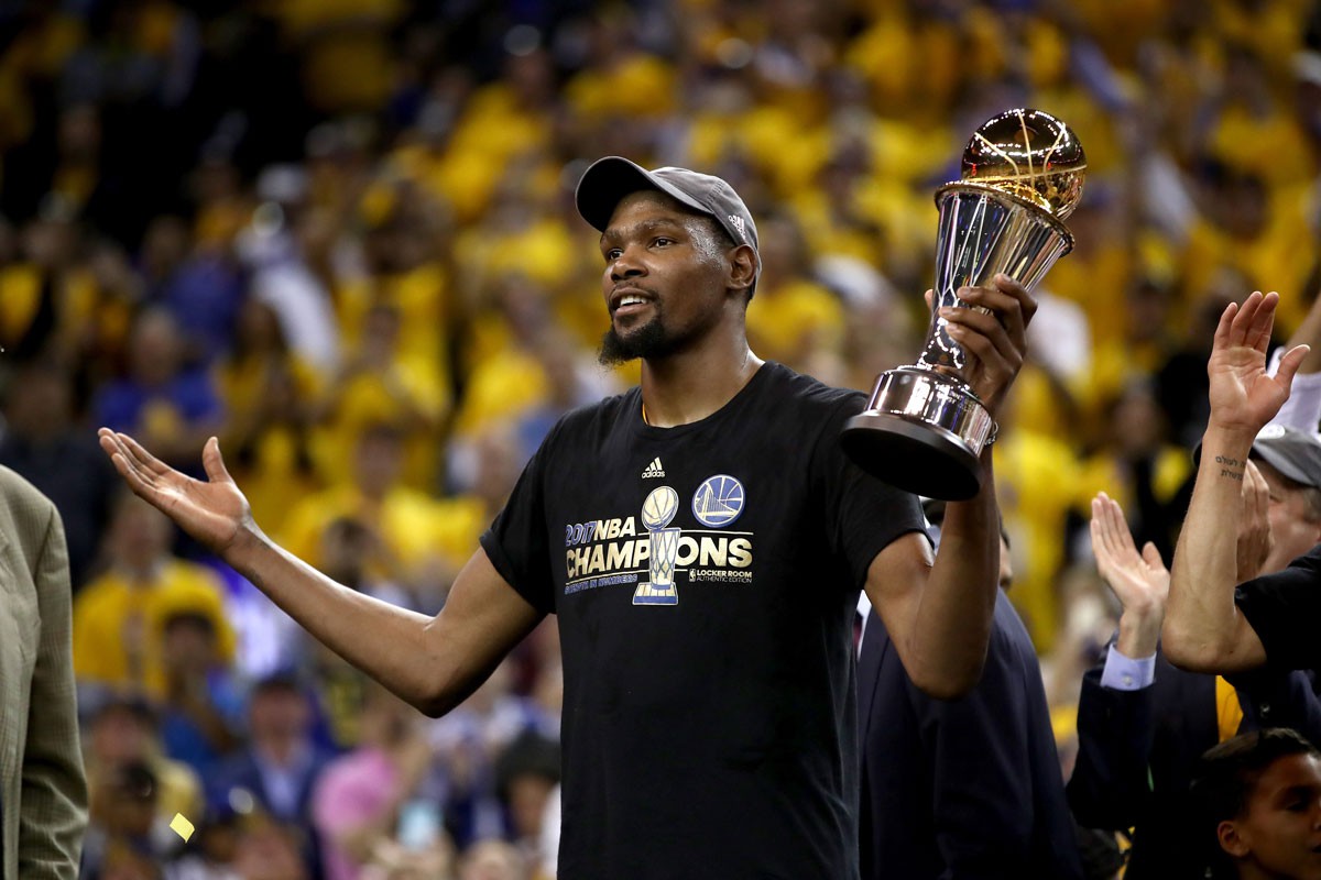 Kevin Durant xác nhận sẽ ở lại Warriors - Ảnh 3. Kevin Durant xác nhận sẽ ở lại Warriors - Ảnh 3.
