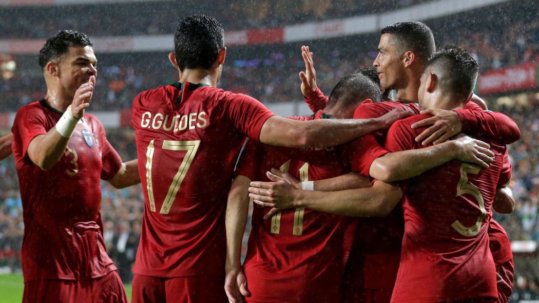 GHQT: Ronaldo chạm mốc kỷ lục, Bồ Đào Nha dễ dàng hạ gục Algeria