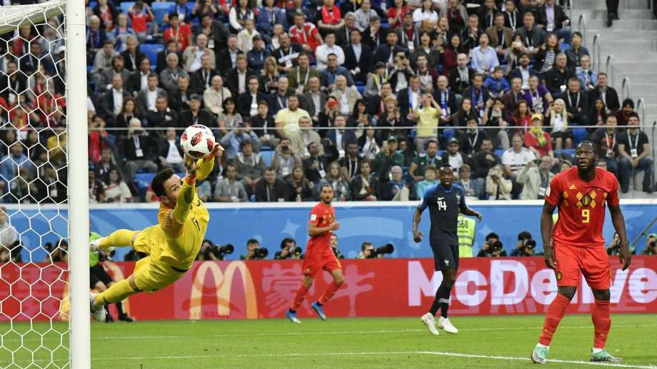 Hugo Lloris đưa Pháp vào chung kết World Cup với pha cứu thua đẹp nhất giải?