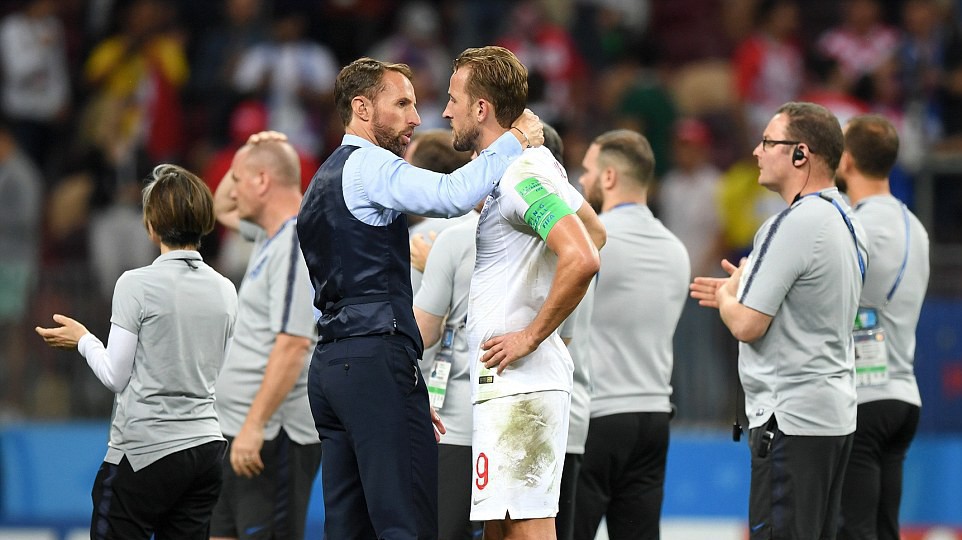 HLV Gareth Southgate và Harry Kane cay đắng thừa nhận Croatia chơi hay hơn