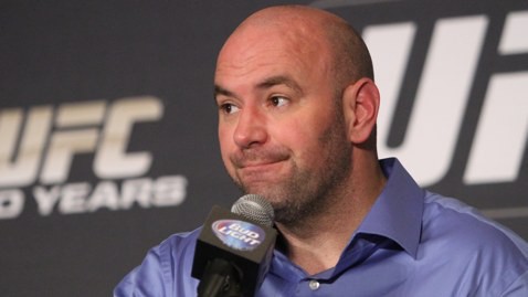Dana White mệt mỏi với Tyron Woodley: "Anh ta chẳng chịu thi đấu!"