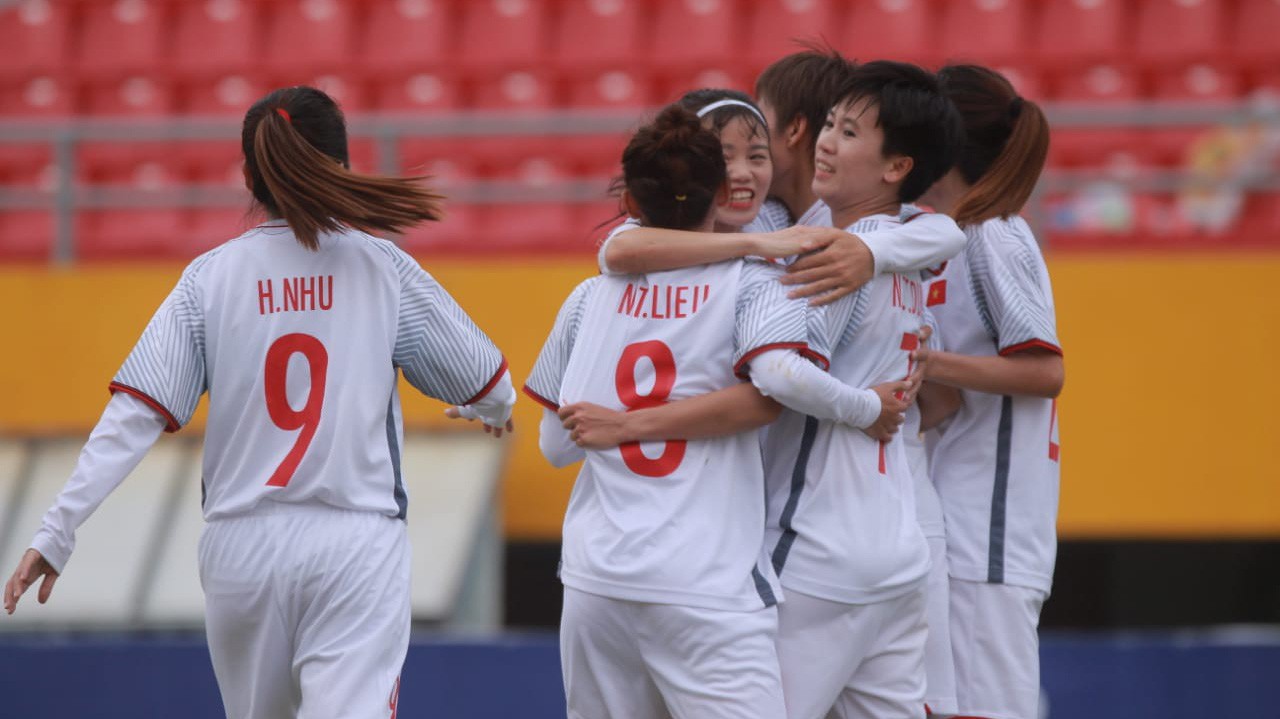 Video: Đội tuyển nữ Việt Nam lần thứ 5 giành HCĐ AFF Cup nữ 2018