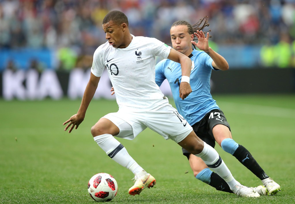 Cặp đôi vàng sẽ giúp Pháp mang chức vô địch World Cup về Khải hoàn môn? - Ảnh 6.