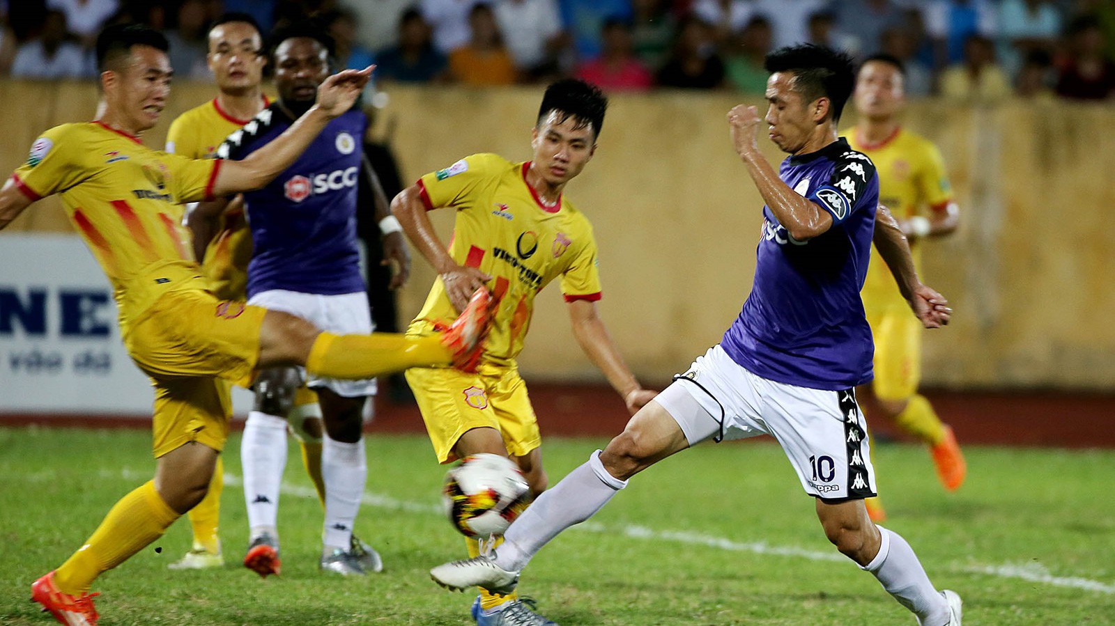 Trực tiếp V.League 2018 Vòng 19: Hà Nội FC - Nam Định FC
