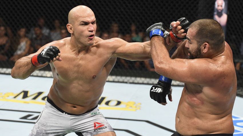 UFC Fight Night 133: Sự trở lại của Junior dos Santos!