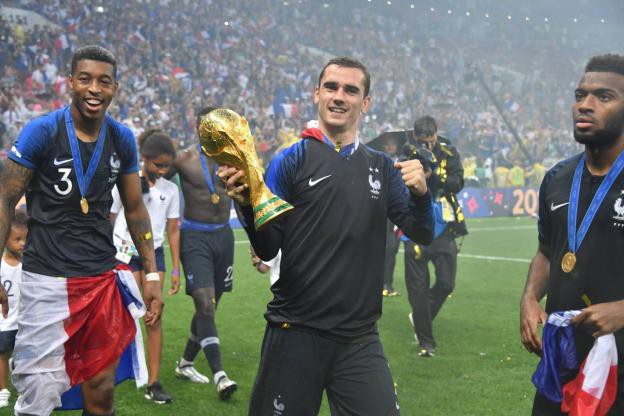 Hụt bóng vàng World Cup, Griezmann vẫn là ứng viên số 1 cho quả bóng vàng xịn - Ảnh 4. Hụt bóng vàng World Cup, Griezmann vẫn là ứng viên số 1 cho quả bóng vàng xịn - Ảnh 4.
