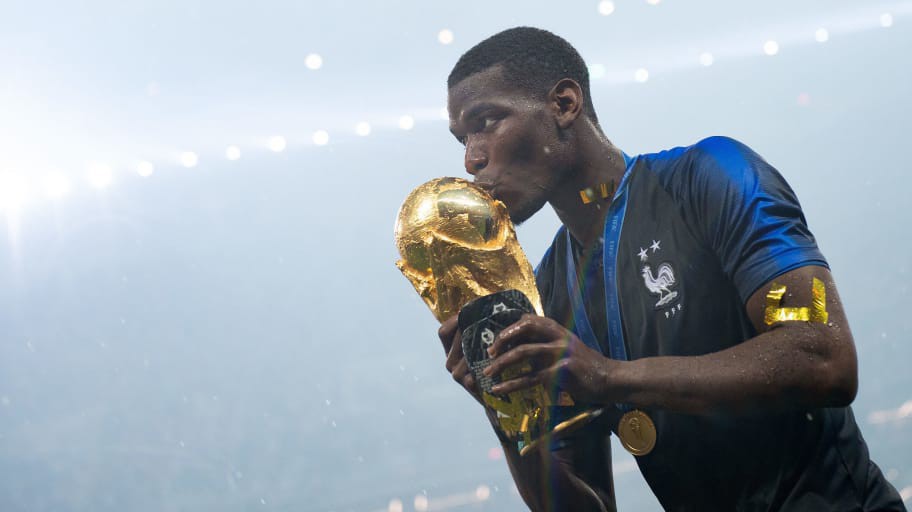 Barcelona nhờ "cần câu xịn" để kéo về Paul Pogba