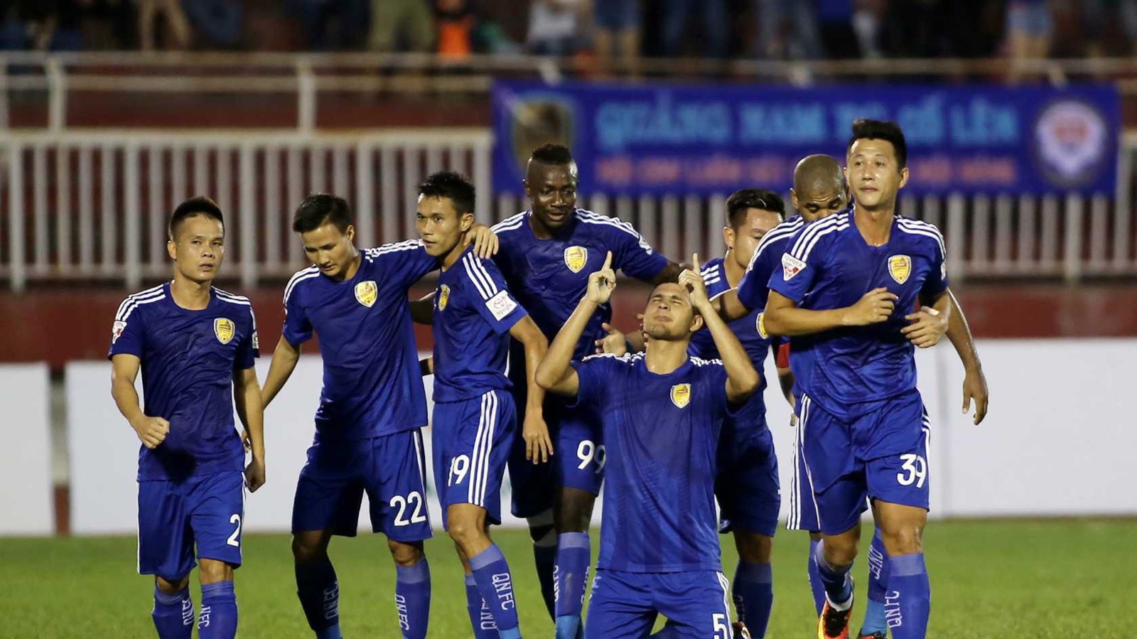 Trực tiếp V.League 2018 Vòng 20: Nam Định FC - Quảng Nam FC