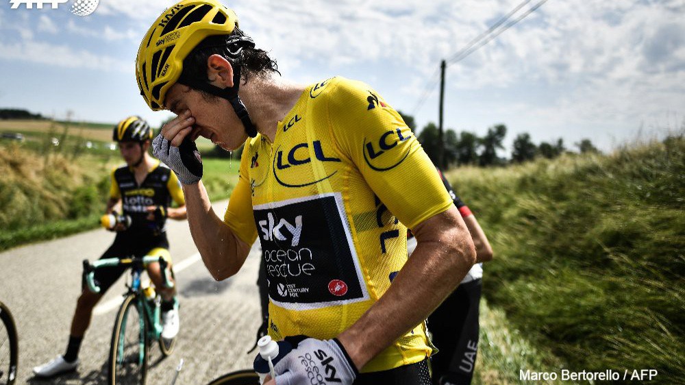 Tour de France náo loạn vì nông dân biểu tình chặn đường