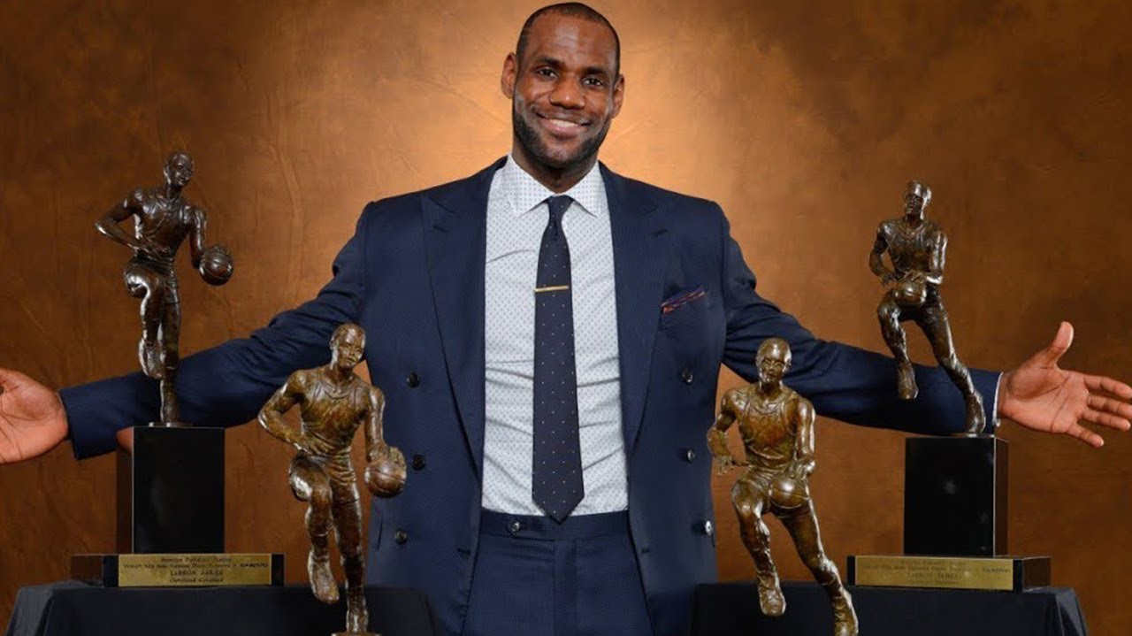 LA Lakers năm nay là đội duy nhất có 6 MVP thi đấu cùng nhau