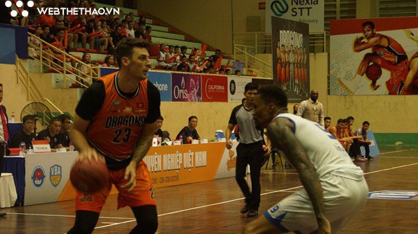 “Người cũ” Stefan Nguyễn Tuấn Tú gieo sầu, Danang Dragons coi như tắt hy vọng dự play-off