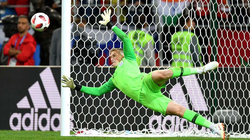 Thủ môn Pickford “đổi” 600 pha cứu thua lấy 1 thời khắc đẩy cú sút 11m đưa Anh vào tứ kết