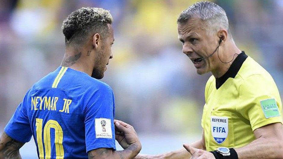 Tại sao Neymar phải thay đổi hành vi nếu không muốn vắng mặt ở bán kết World Cup?