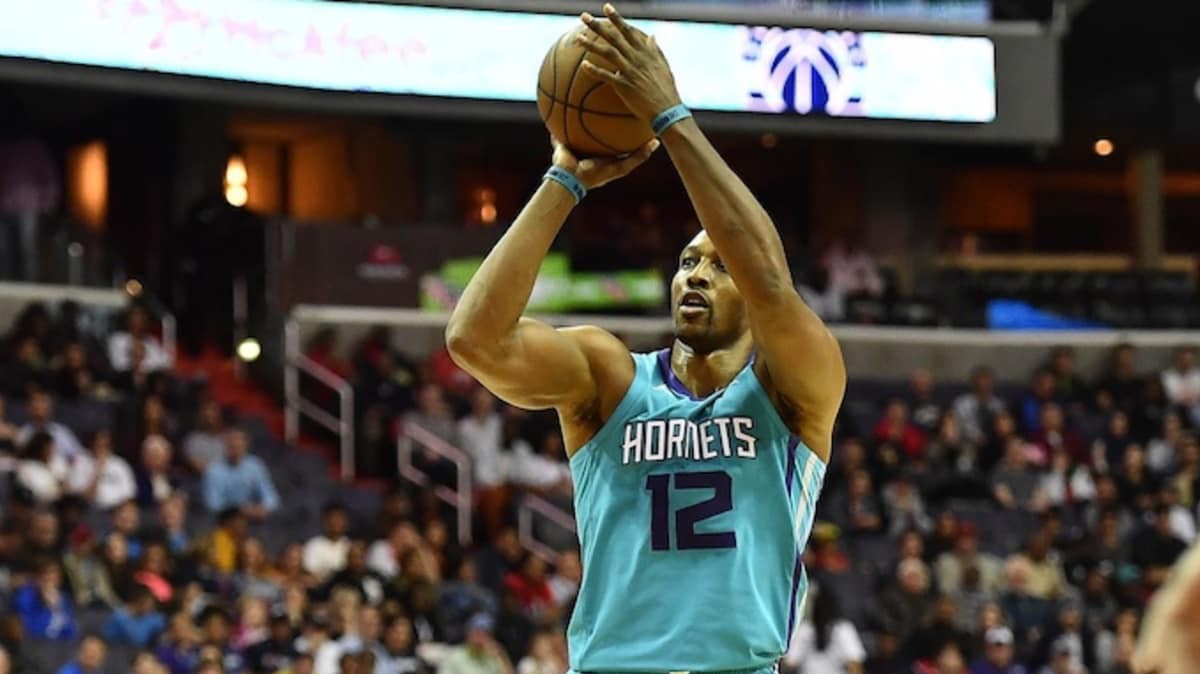 "Siêu nhân" Dwight Howard đầu quân Wizards, miền Đông có vẻ mạnh hơn được một chút