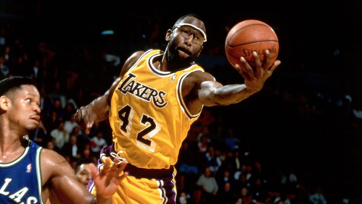 10 chiến thần bá đạo nhất từng đầu quân cho Los Angeles Lakers - Ảnh 4. 10 chiến thần bá đạo nhất từng đầu quân cho Los Angeles Lakers - Ảnh 4.
