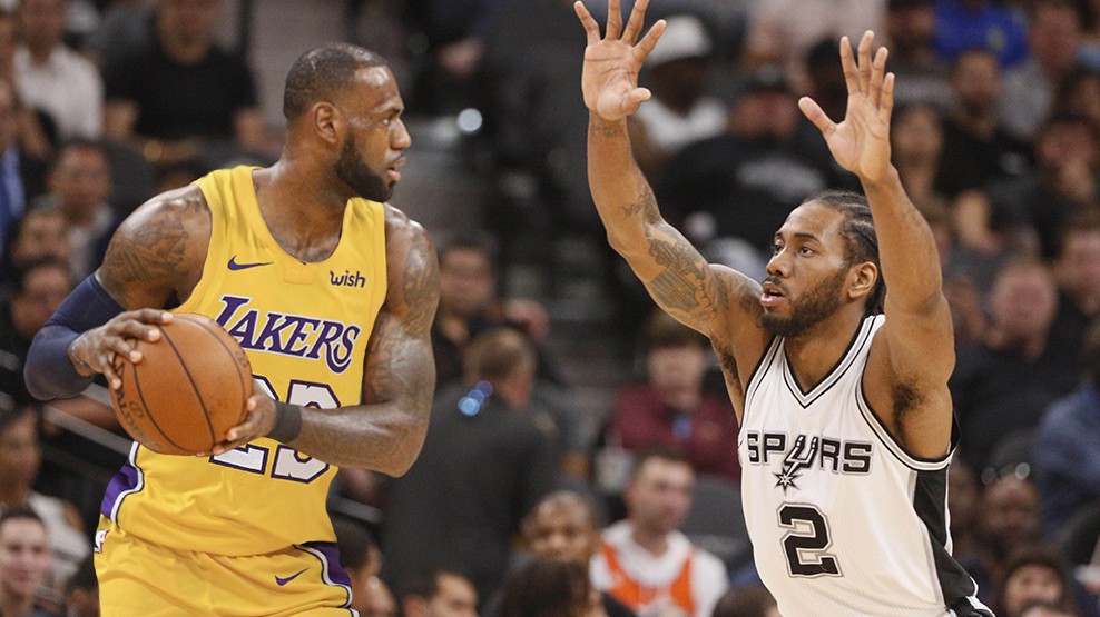 Cứ tiếp tục đòi giá cắt cổ, Spurs có thể mất trắng Kawhi Leonard cho L.A Lakers vào năm sau