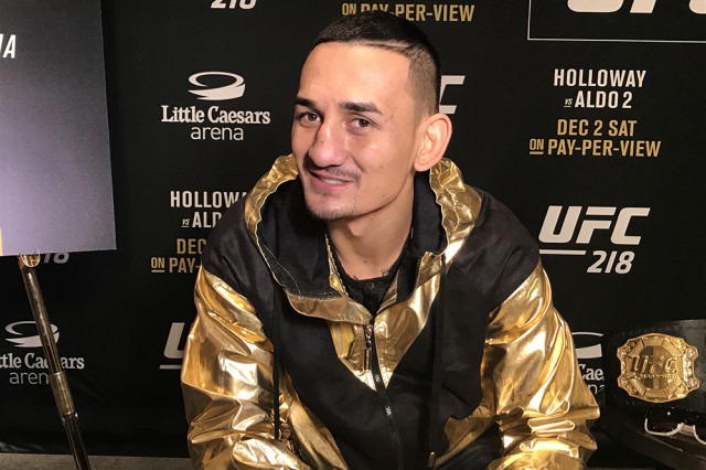 Dành sự ưu ái cho Max Holloway, UFC không tạo đai Interim ở hạng Featherweight - Ảnh 1. Dành sự ưu ái cho Max Holloway, UFC không tạo đai Interim ở hạng Featherweight - Ảnh 1.