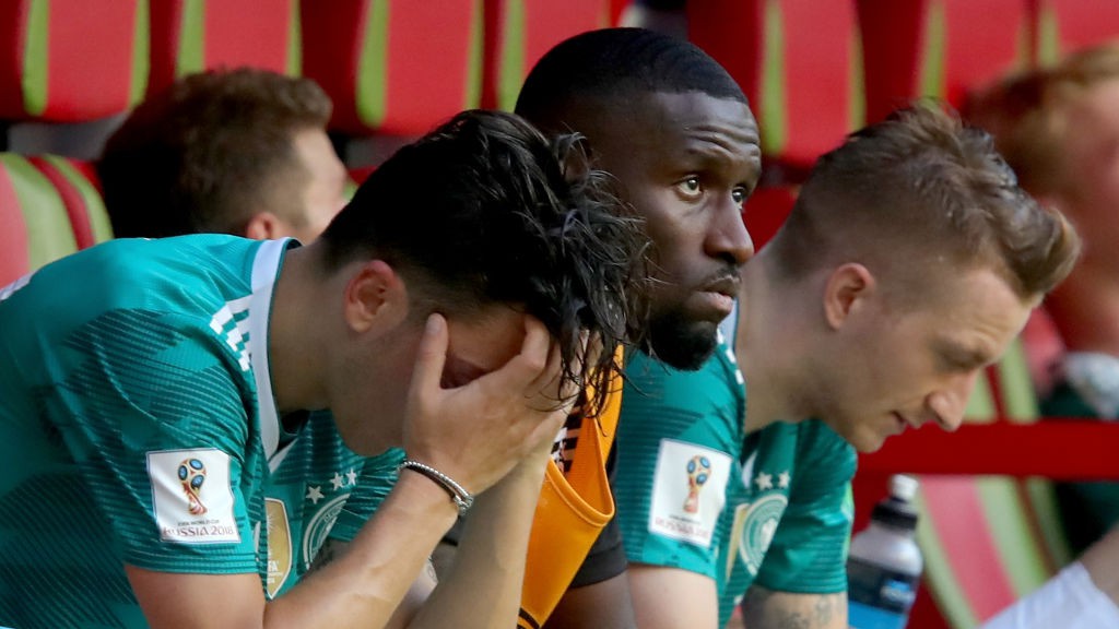 Báo chí Đức hé lộ bí mật hỗn loạn khiến Tuyển Đức bị loại ê chề ở World Cup 2018