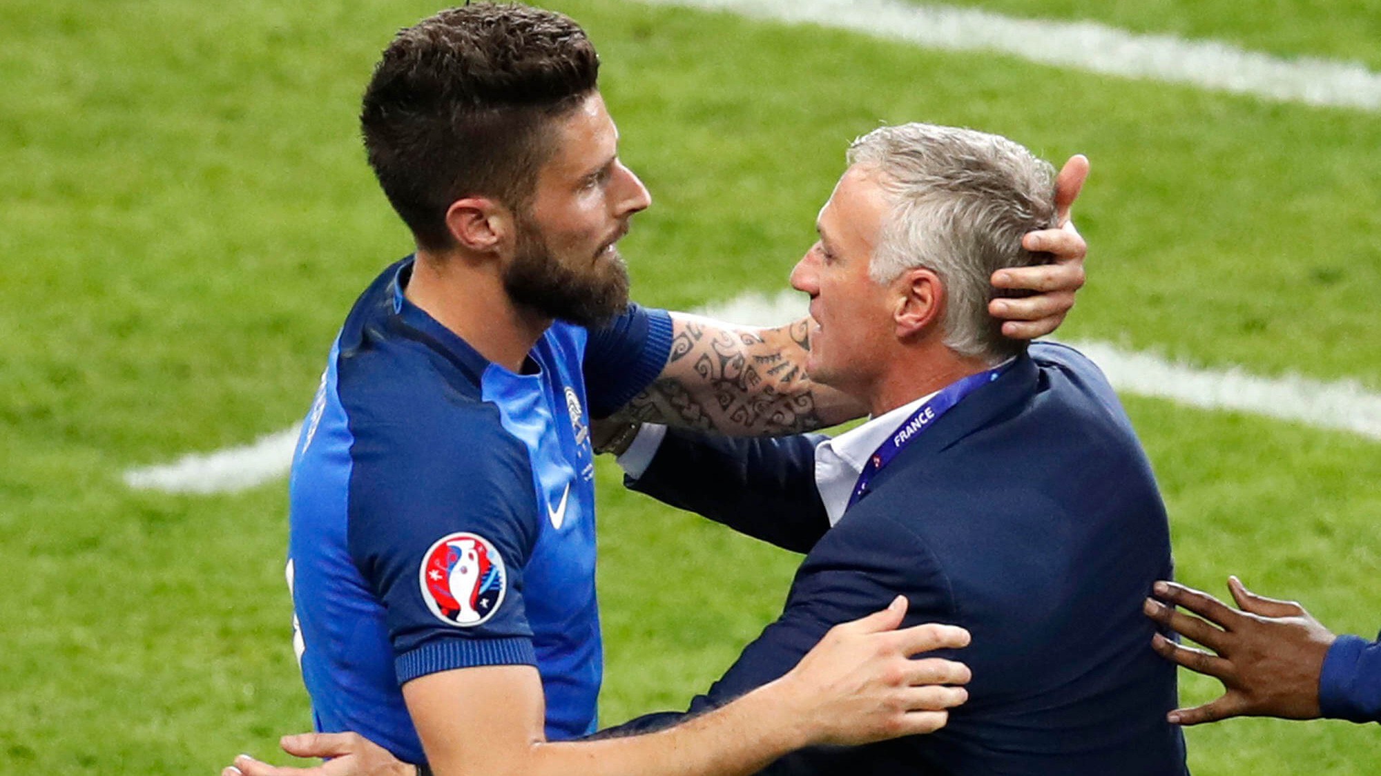 Vào bán kết World Cup, đội tuyển Pháp vẫn chấp nhận "nuôi" Giroud?