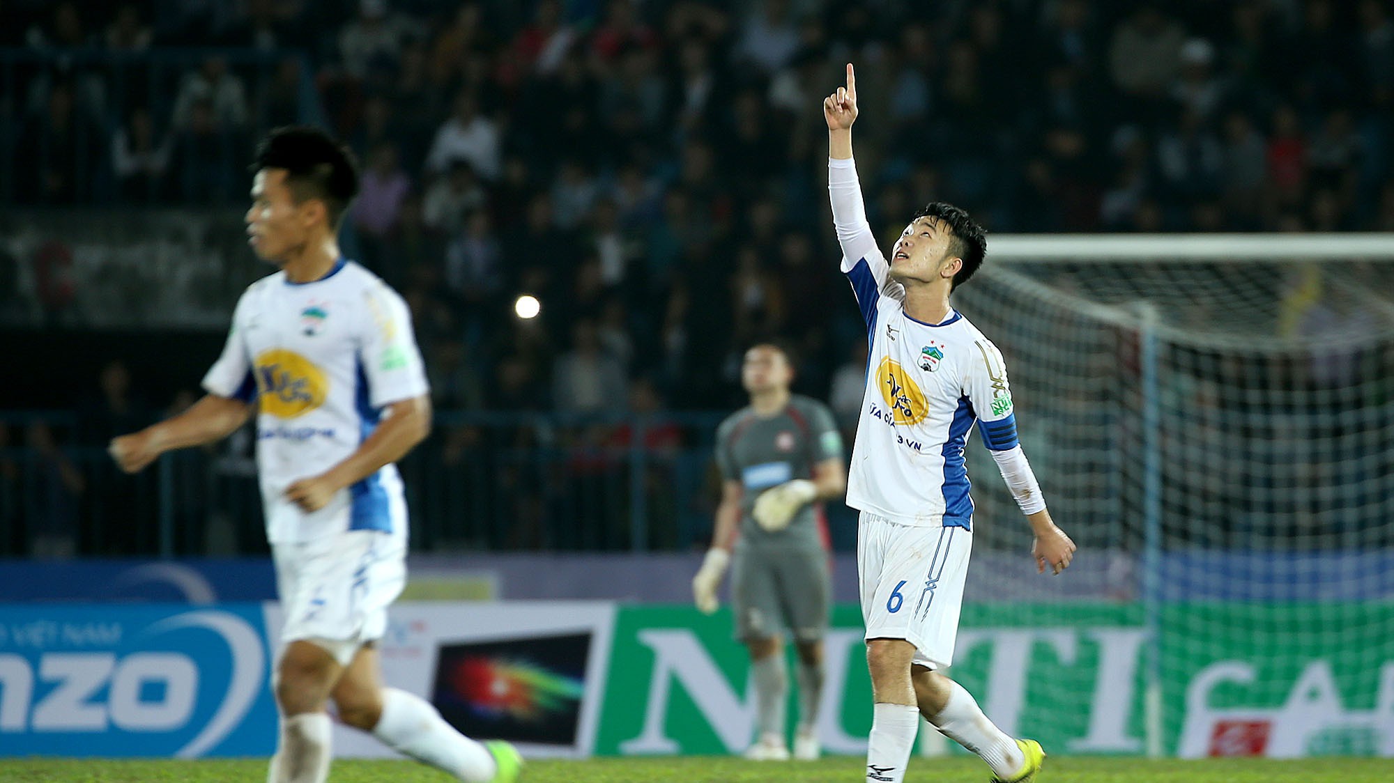 Trực tiếp V.League 2018 Vòng 18: Hoàng Anh Gia Lai - Sanna Khánh Hòa BVN