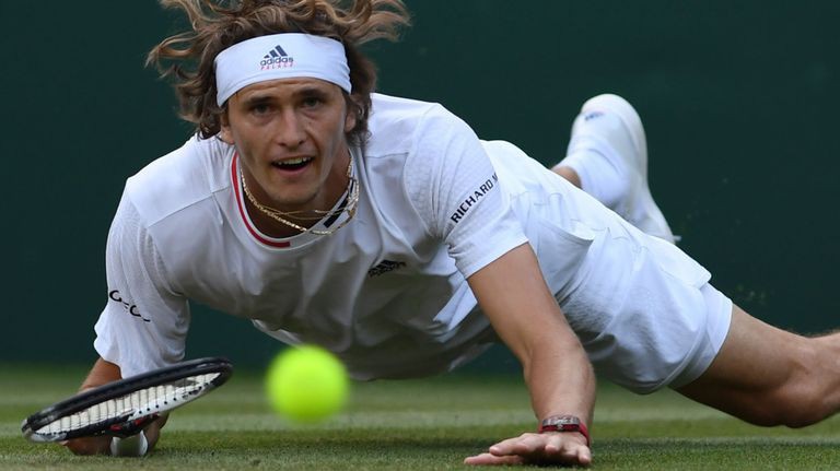 Wimbledon 2018 ngày thứ 6: Alexander Zverev dừng cuộc chơi, Djokovic đi tiếp