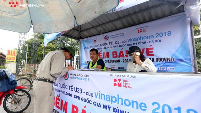 Chùm ảnh: Ế ẩm quầy vé giải Quốc tế U23 - Cúp Vinaphone 2018