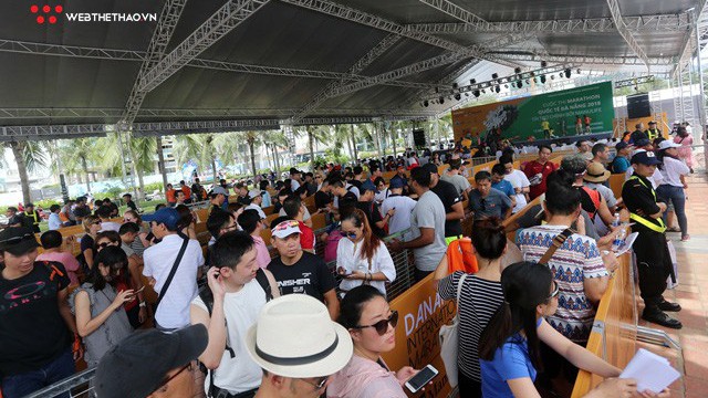 Hàng ngàn runner dự Manulife Danang International Marathon 2018 "đổ bộ" về công viên Biển Đông