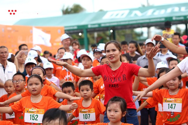 Chùm ảnh: Ronny Dash khởi động hoàn hảo cho Manulife Danang International Marathon 2018 - Ảnh 6.