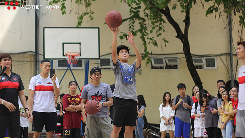 Thang Long Warriors và không khí lễ hội trong ngày School Visit tại trường Chuyên Sư Phạm